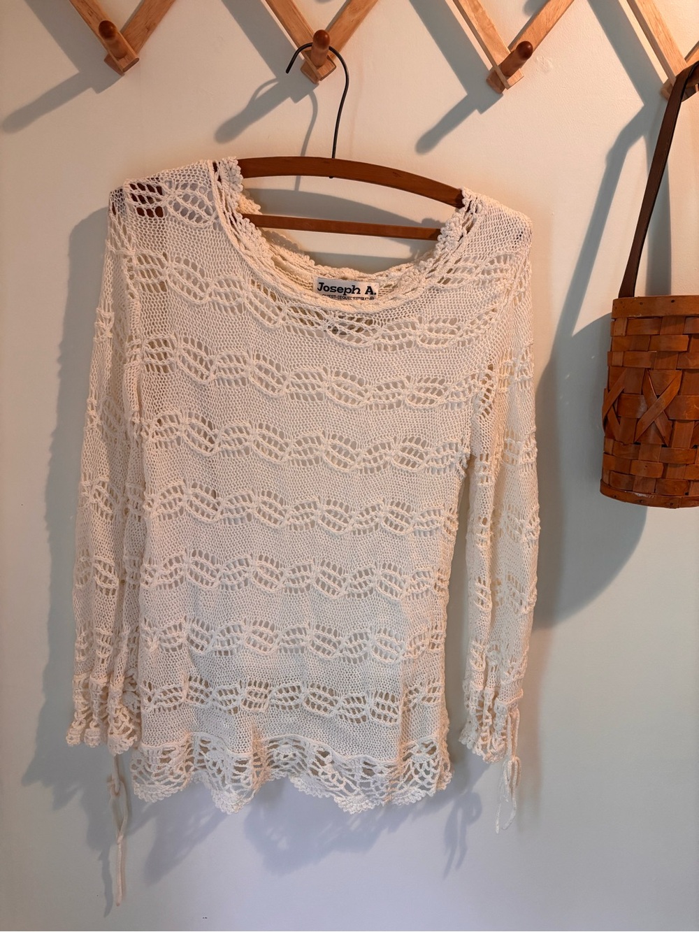 True Vintage Women's Knit Long-Sleeve